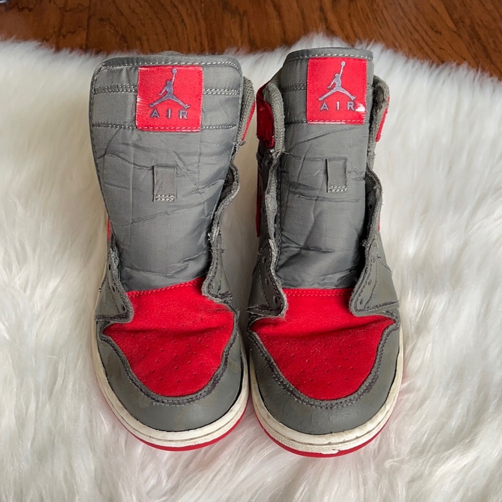 Jordan Air Mids Basketball Sneakers Size 6Y RED